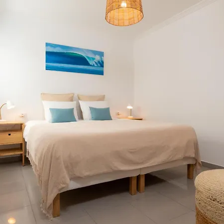 Апартаменти Hidalgos Hideaway - La Caleta