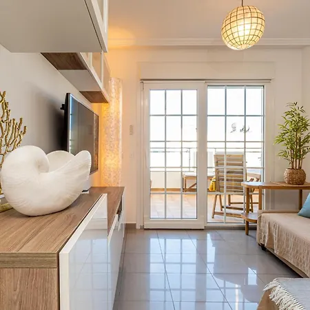 Апартаменти Hidalgos Hideaway - La Caleta Адехе