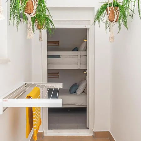 Hidalgos Hideaway - La Caleta 阿德耶