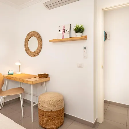 Апартаменти Hidalgos Hideaway - La Caleta Адехе