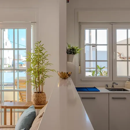 Апартаменти Hidalgos Hideaway - La Caleta *