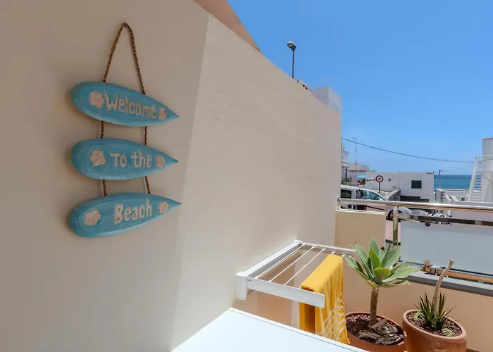 Hidalgos Hideaway - La Caleta Адехе