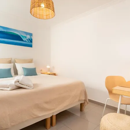 Апартаменти Hidalgos Hideaway - La Caleta