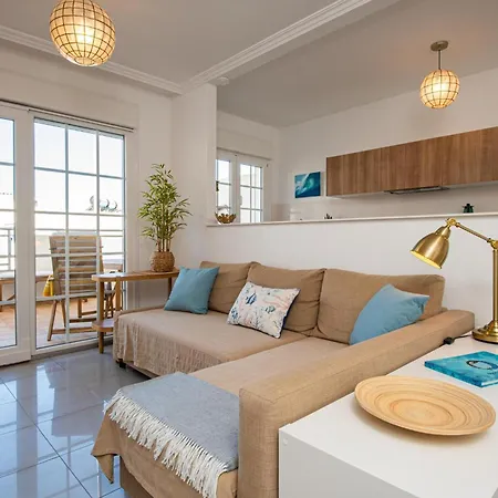 Hidalgos Hideaway - La Caleta Адехе