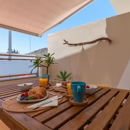 Апартаменти Hidalgos Hideaway - La Caleta